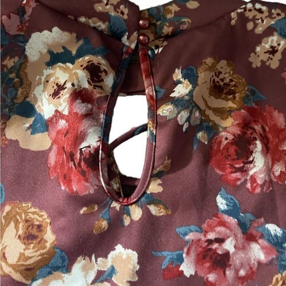 Floral‎ Print Blouse Size 2x - Picture 3 of 5